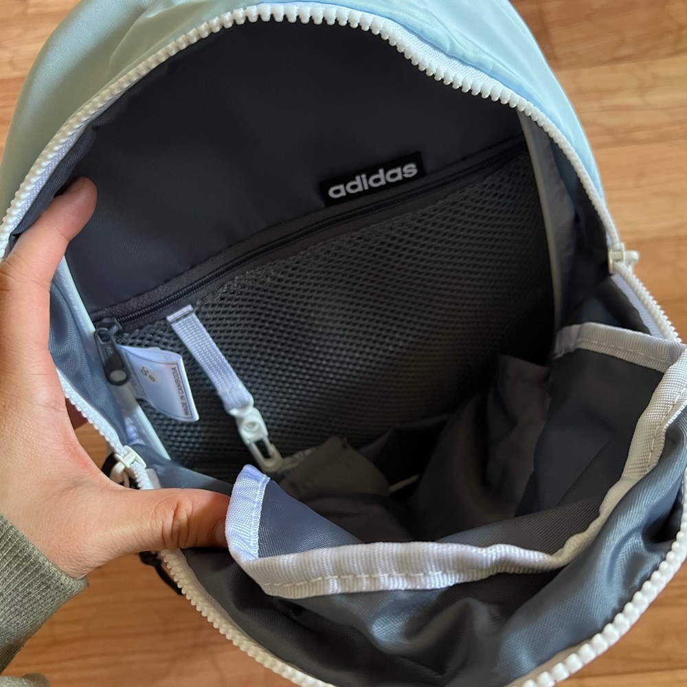 Adidas Linear Backpack - Picture 4 of 5
